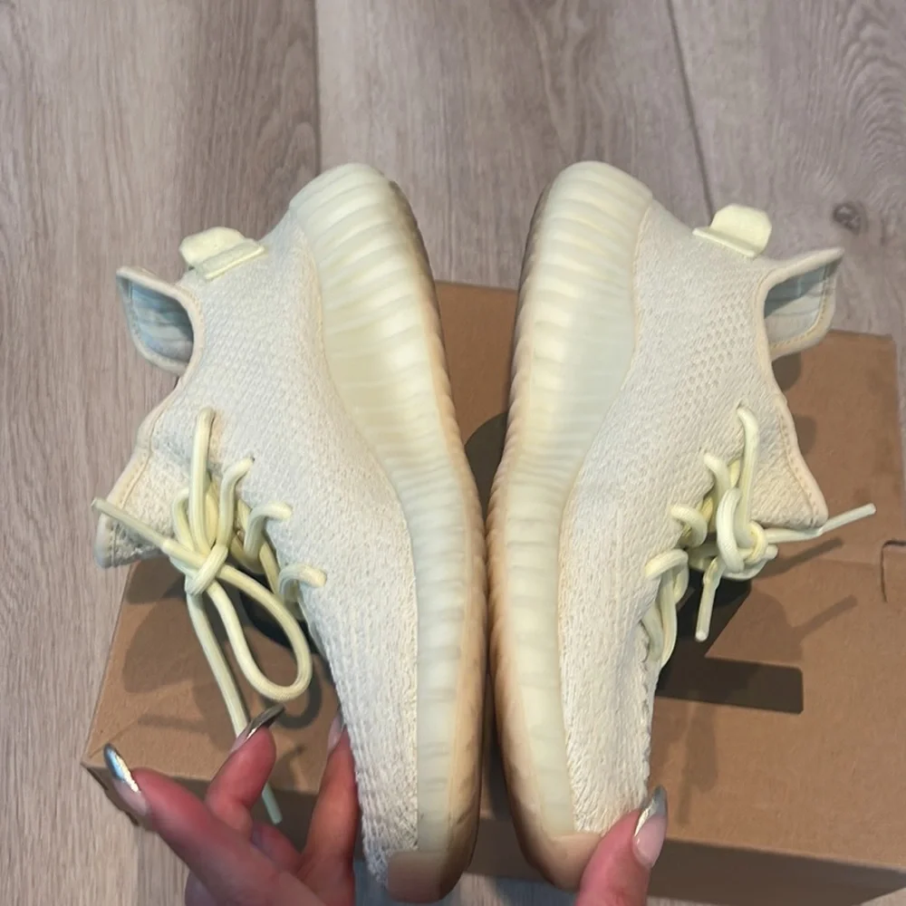 Yeezy boost 350 butter - Picture 3 of 8